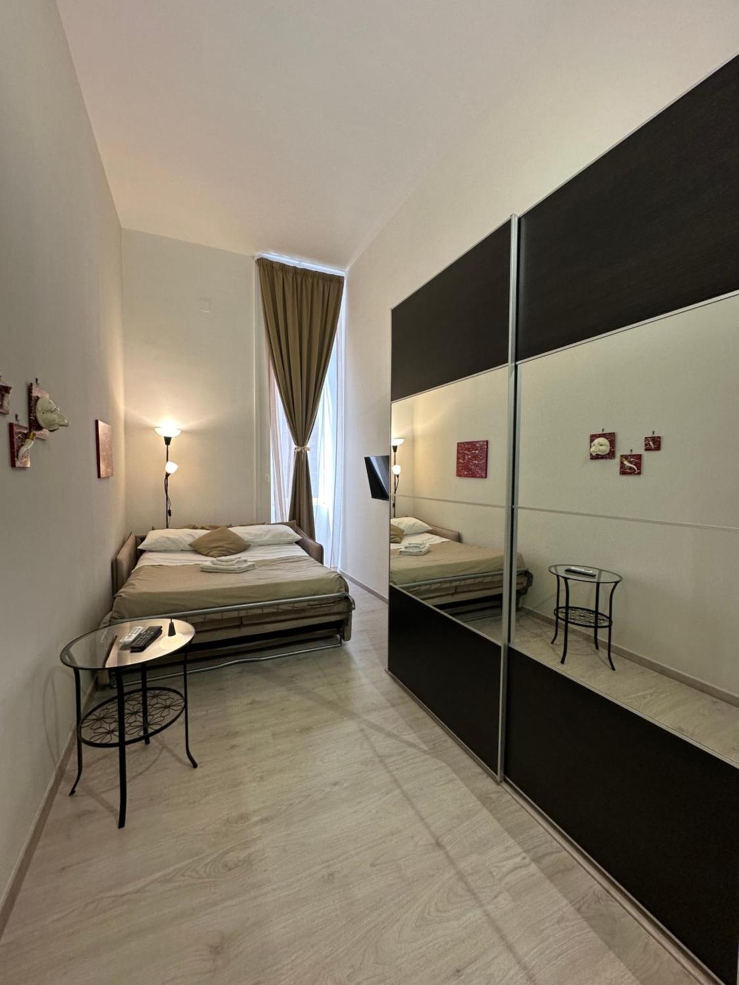 Stay Soft Apartment - Centro Storico Napoli Zewnętrze zdjęcie