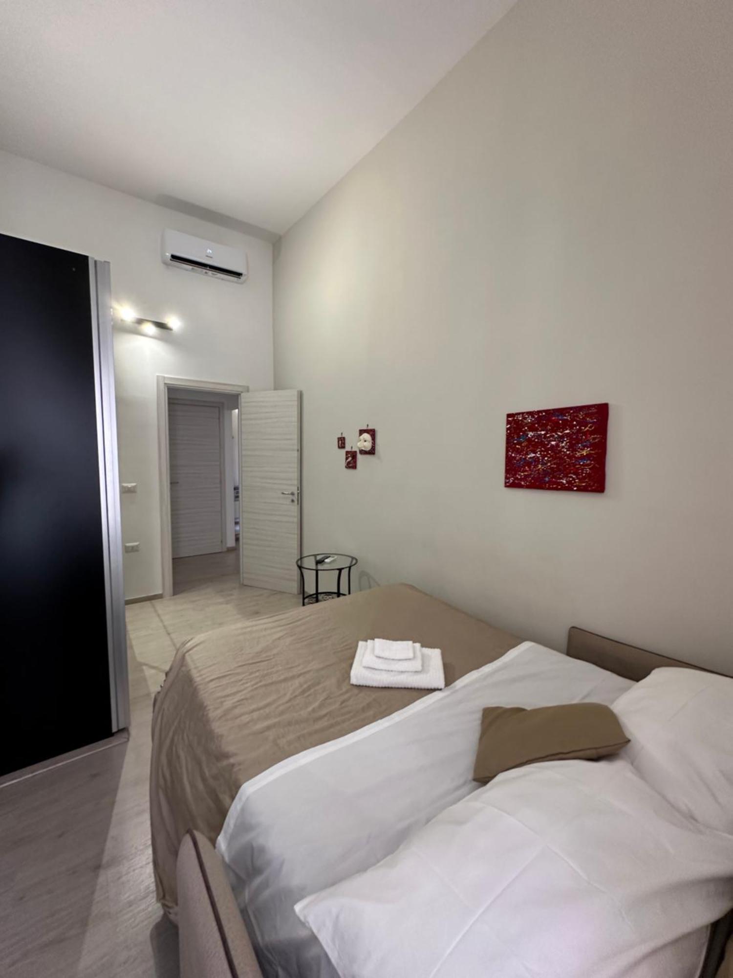 Stay Soft Apartment - Centro Storico Napoli Zewnętrze zdjęcie