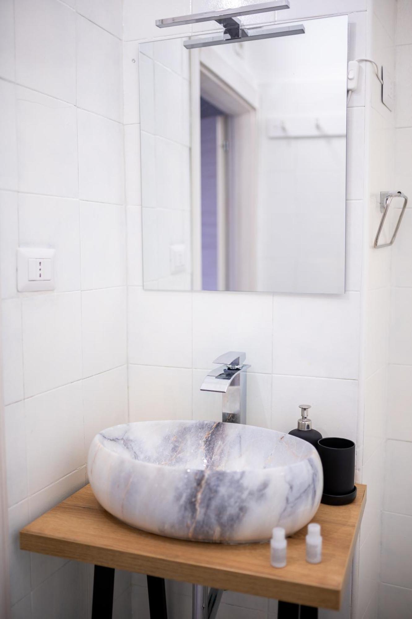 Stay Soft Apartment - Centro Storico Napoli Zewnętrze zdjęcie