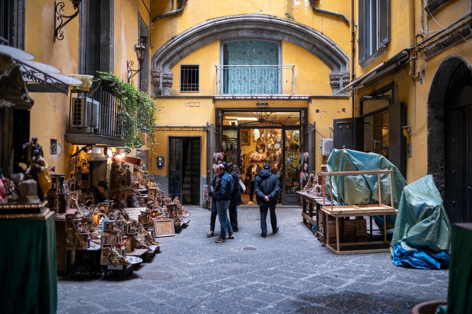Stay Soft Apartment - Centro Storico Napoli Zewnętrze zdjęcie