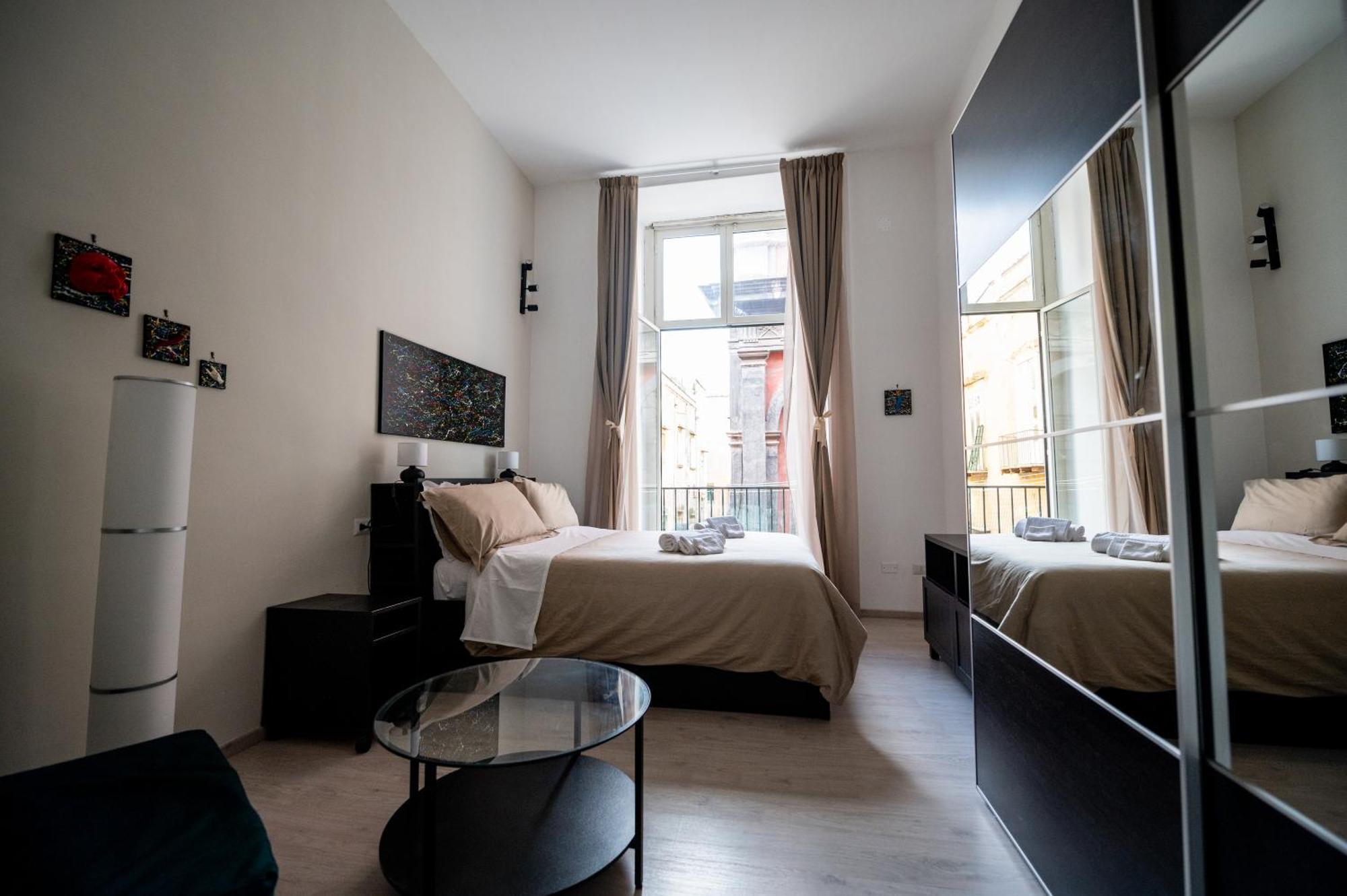 Stay Soft Apartment - Centro Storico Napoli Zewnętrze zdjęcie